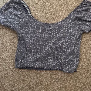 American Eagle Large floral top